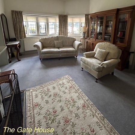 Thornton Manor - Holiday Cottages And Apartments Heswall Exteriér fotografie