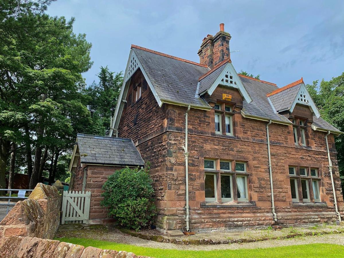Thornton Manor - Holiday Cottages And Apartments Heswall Exteriér fotografie
