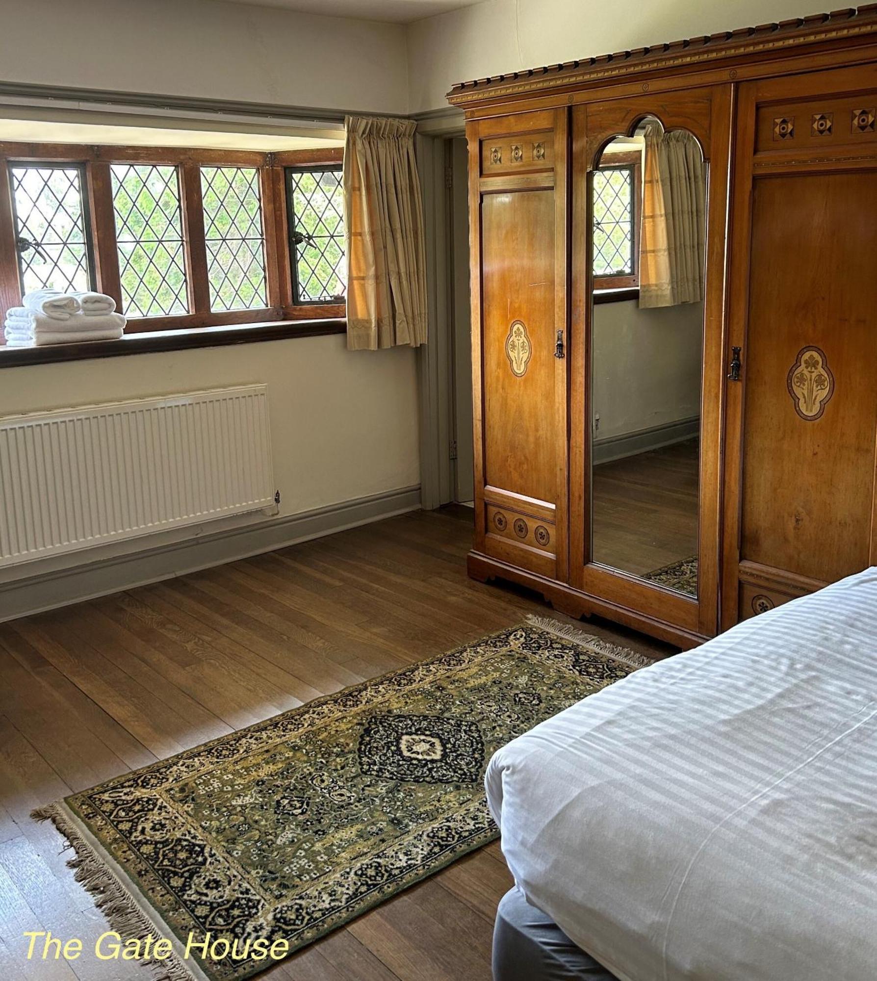 Thornton Manor - Holiday Cottages And Apartments Heswall Exteriér fotografie